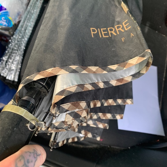 PIERRE BALMAIN PARIS VINTAGE UMBRELLA - Picture 3 of 8